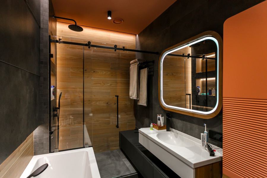 Стеклянная душевая раздвижная