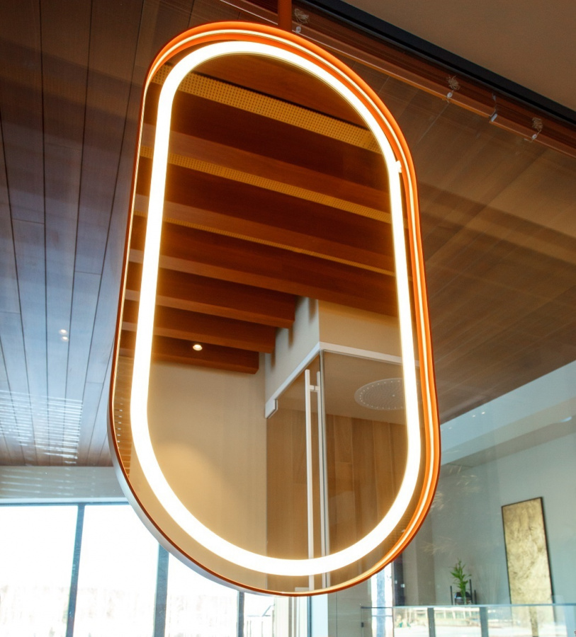 Зеркало с подсветкой настенное