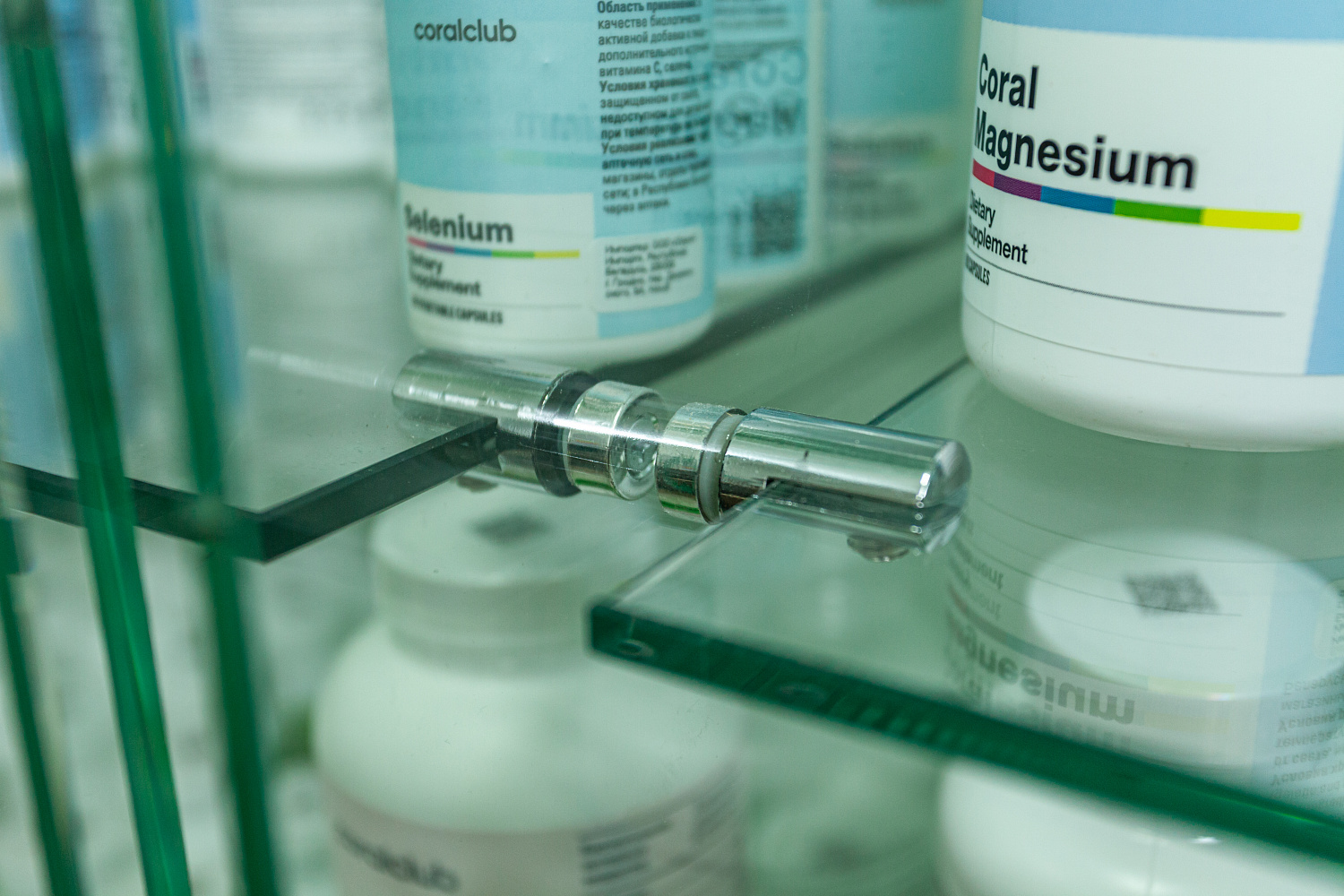 1881_24 Витрина Аптека